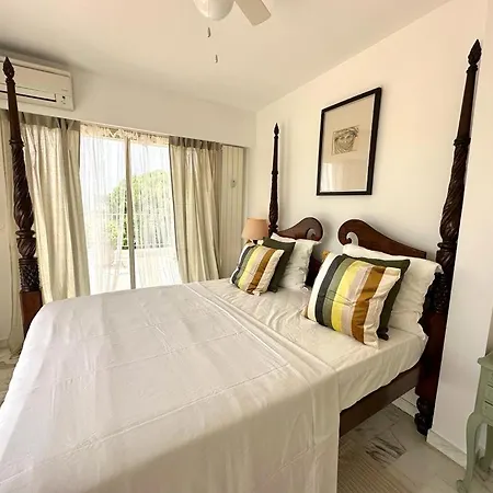 公寓 Panoramic Sea View Penthouse With Jacuzzi And 450 Sqm Terrace 昂蒂布