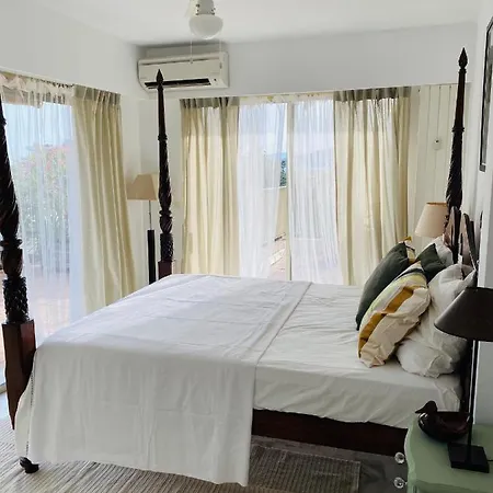 Panoramic Sea View Penthouse With Jacuzzi And 450 Sqm Terrace דירה *